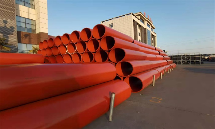 桂柳高速东起特长隧道顺利贯通  逃生管道