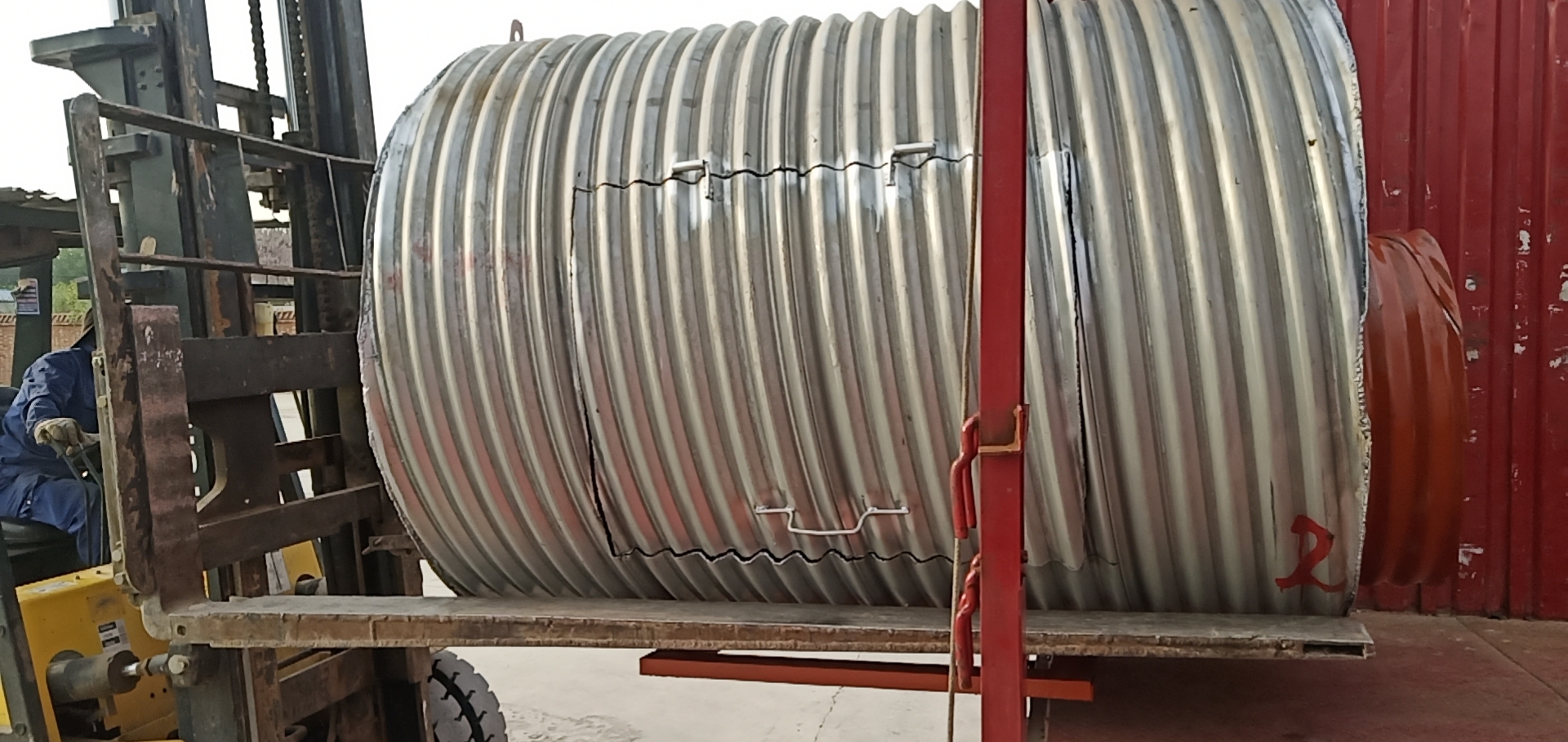  钢制隧道逃生屋 镀锌波纹逃生屋 安全逃生屋(图1)