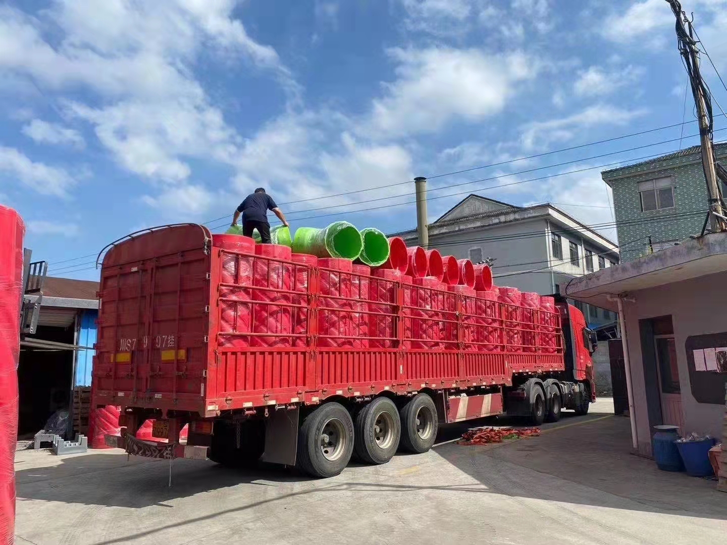 新型螺旋隧道逃生管 承插式聚乙烯逃生管(图1)